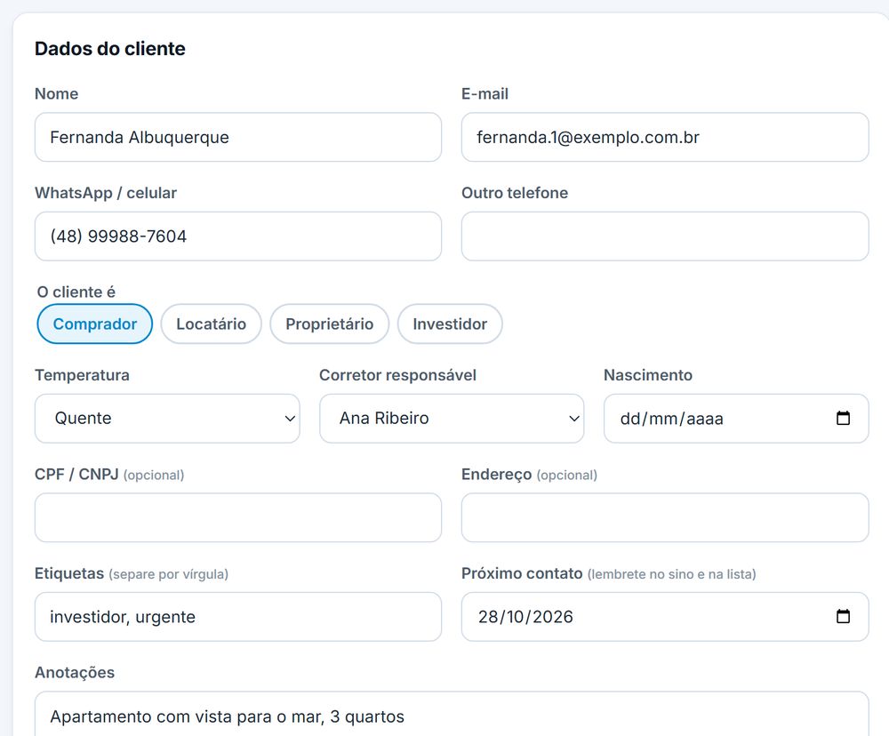 Ficha do cliente com corretor, temperatura e próximo contato